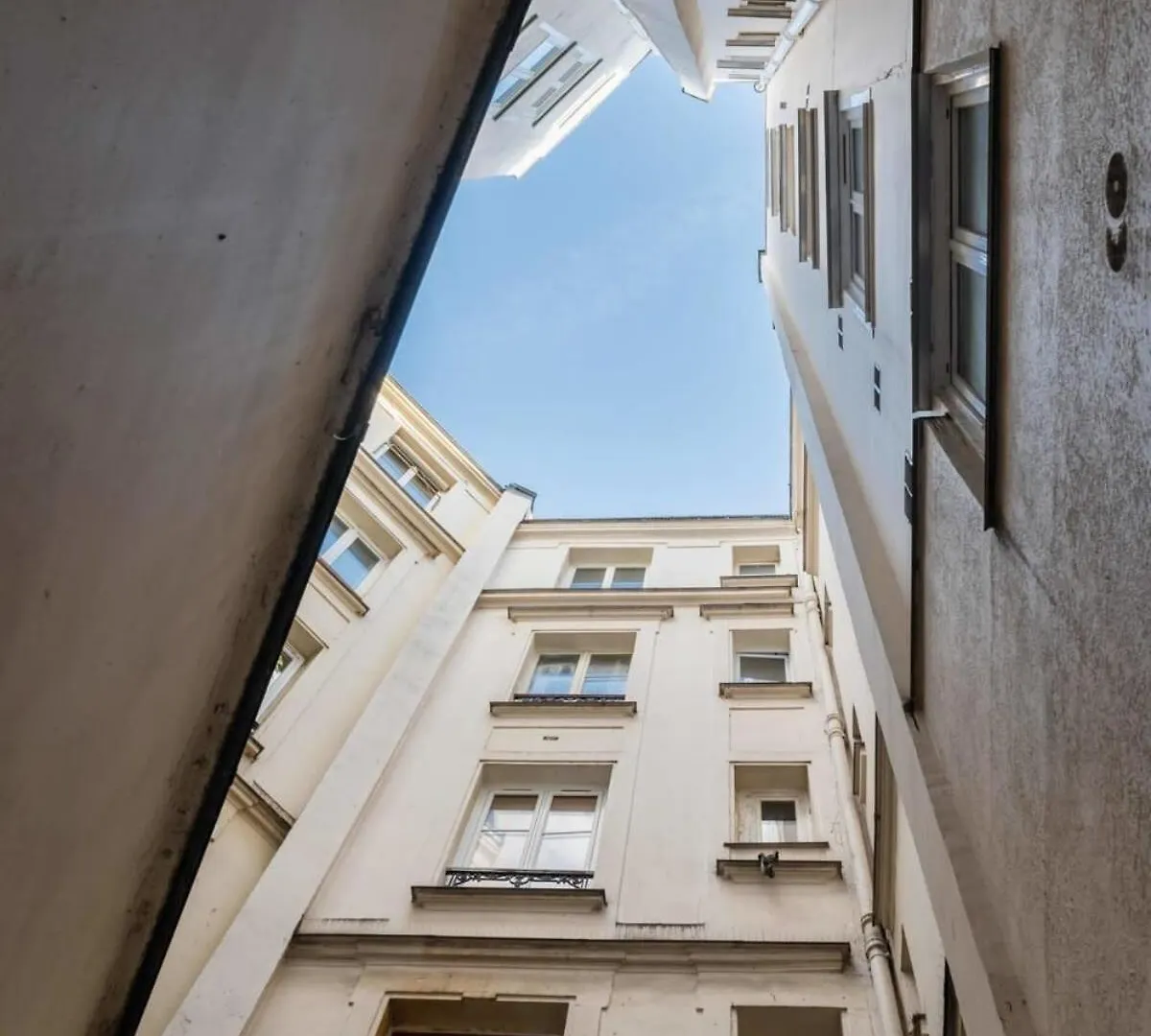Studio Confortable Et Cosy - Paris 18 - 2P Apartment
